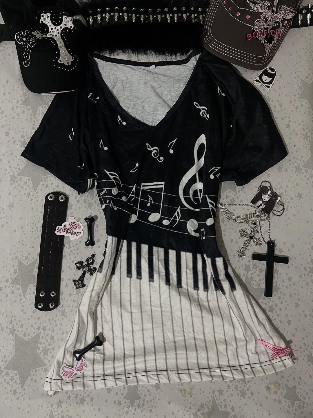 Audio Music Notes - Y2K Gothic Music Tee Piano Keyboard